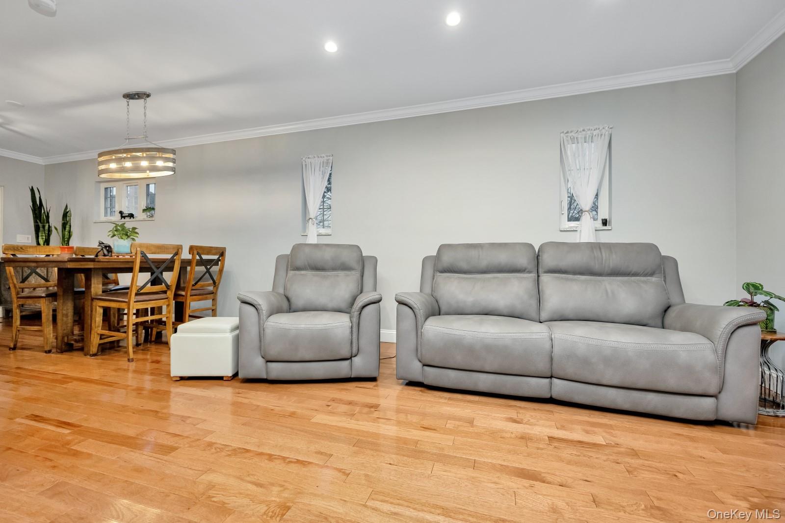 #5 photo, 62-02 78th Street, Middle Village , NY 11379