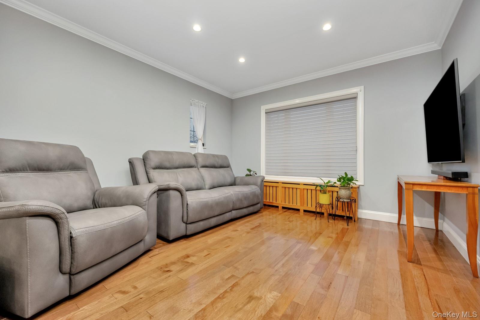 #6 photo, 62-02 78th Street, Middle Village , NY 11379