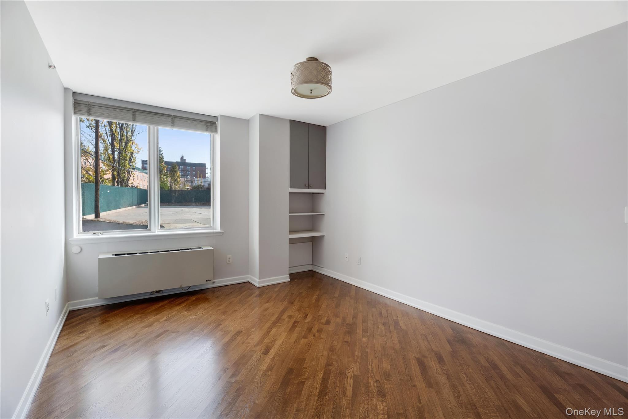 #5 photo, 6911 Shore Road, Brooklyn , NY 11209