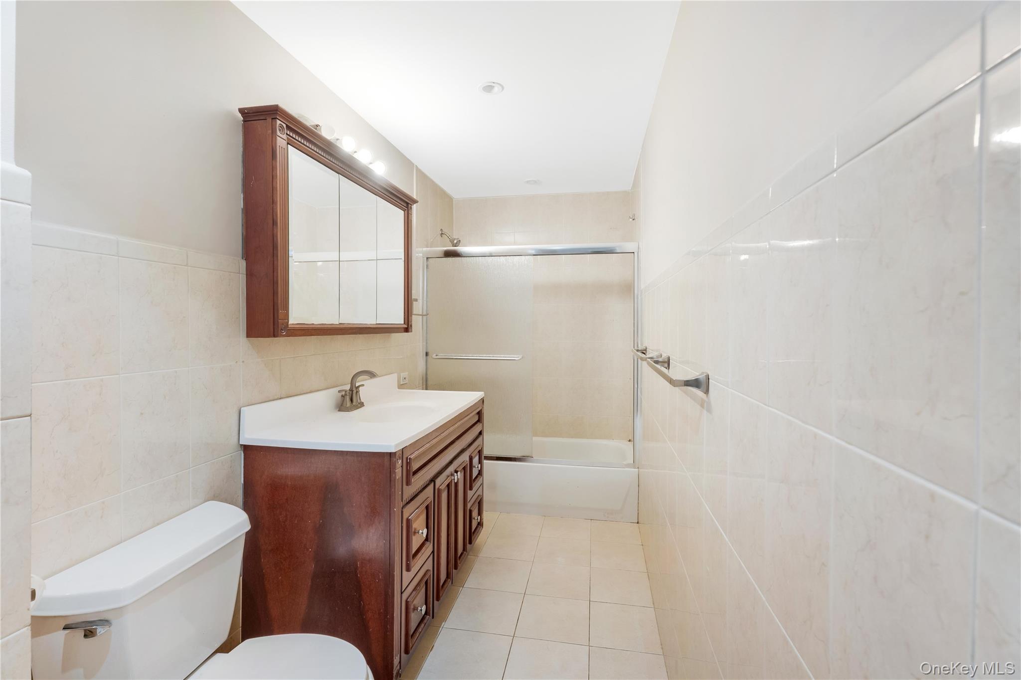 #9 photo, 6911 Shore Road, Brooklyn , NY 11209