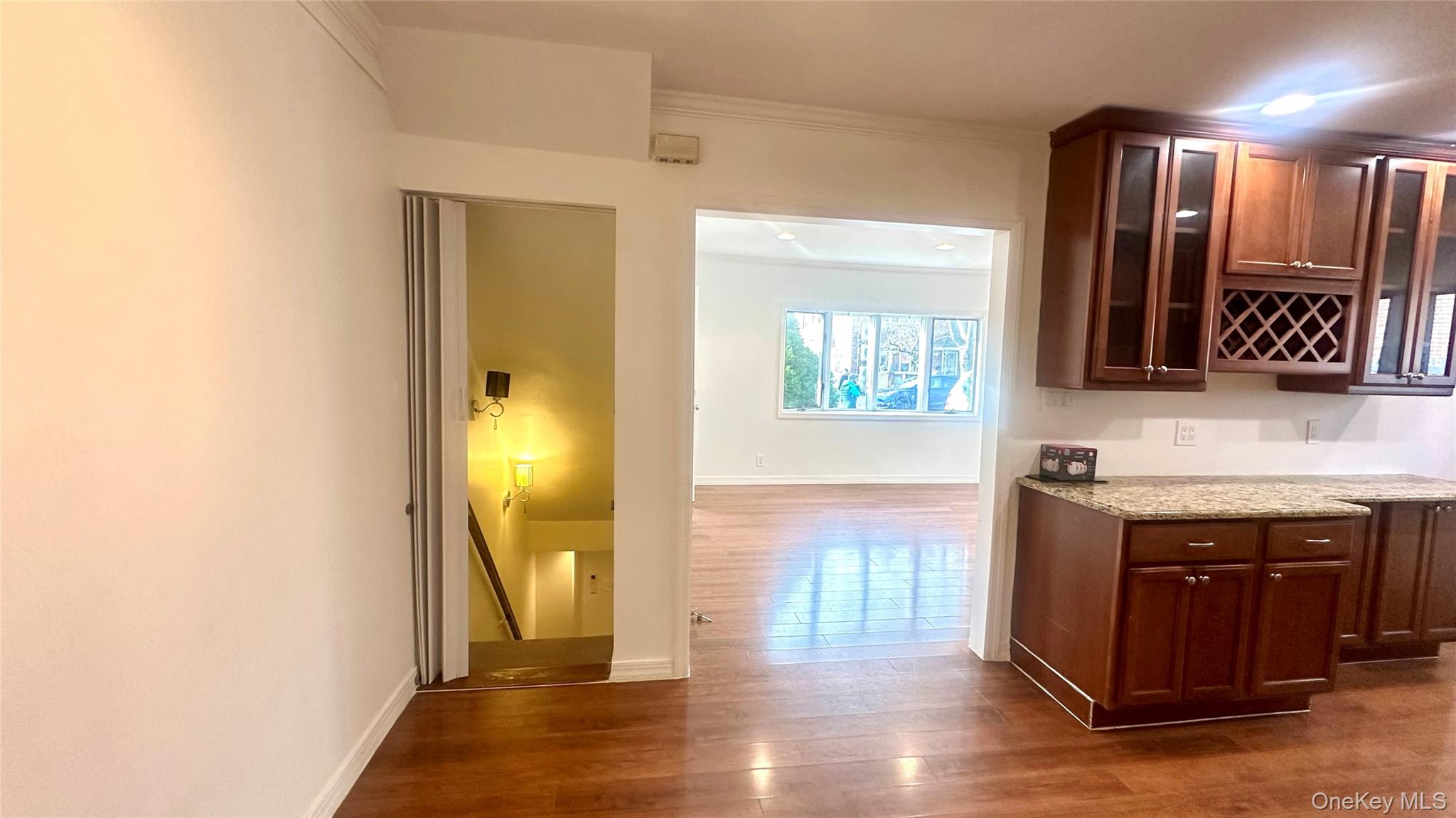 #10 photo, 73-63 198th Street, Fresh Meadows , NY 11366