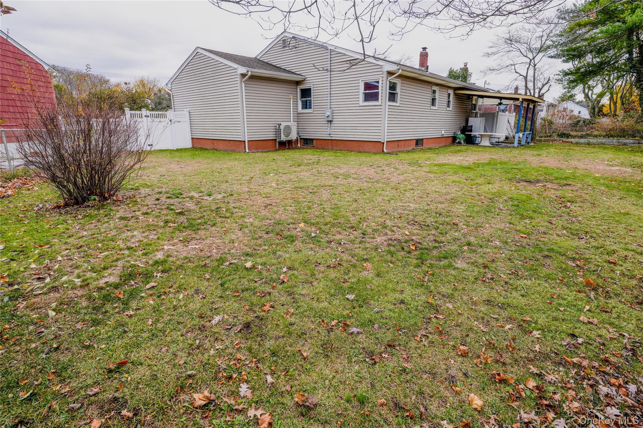 #4 photo, 8 Lucille Drive, Syosset , NY 11791