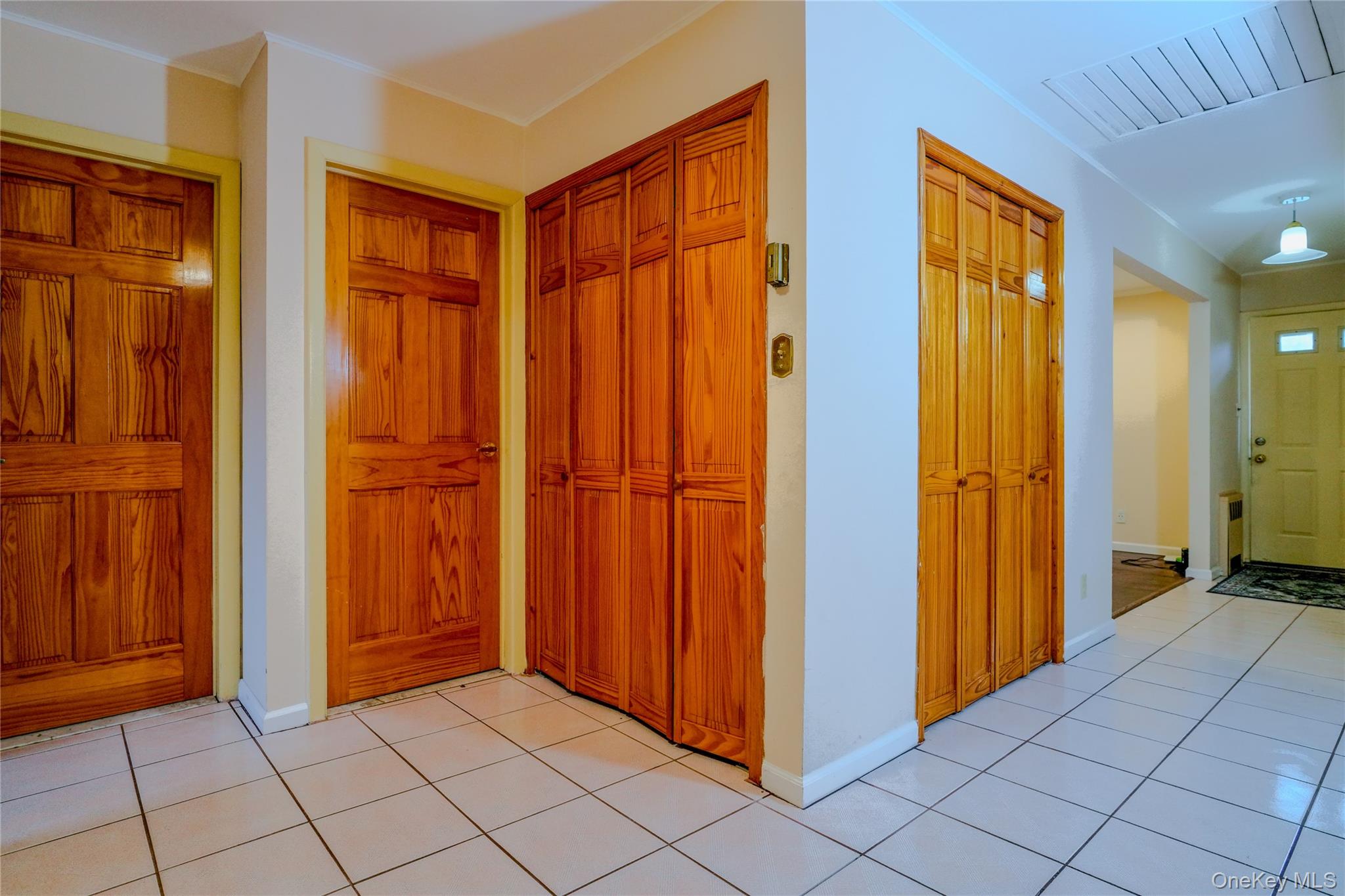 #7 photo, 8 Lucille Drive, Syosset , NY 11791