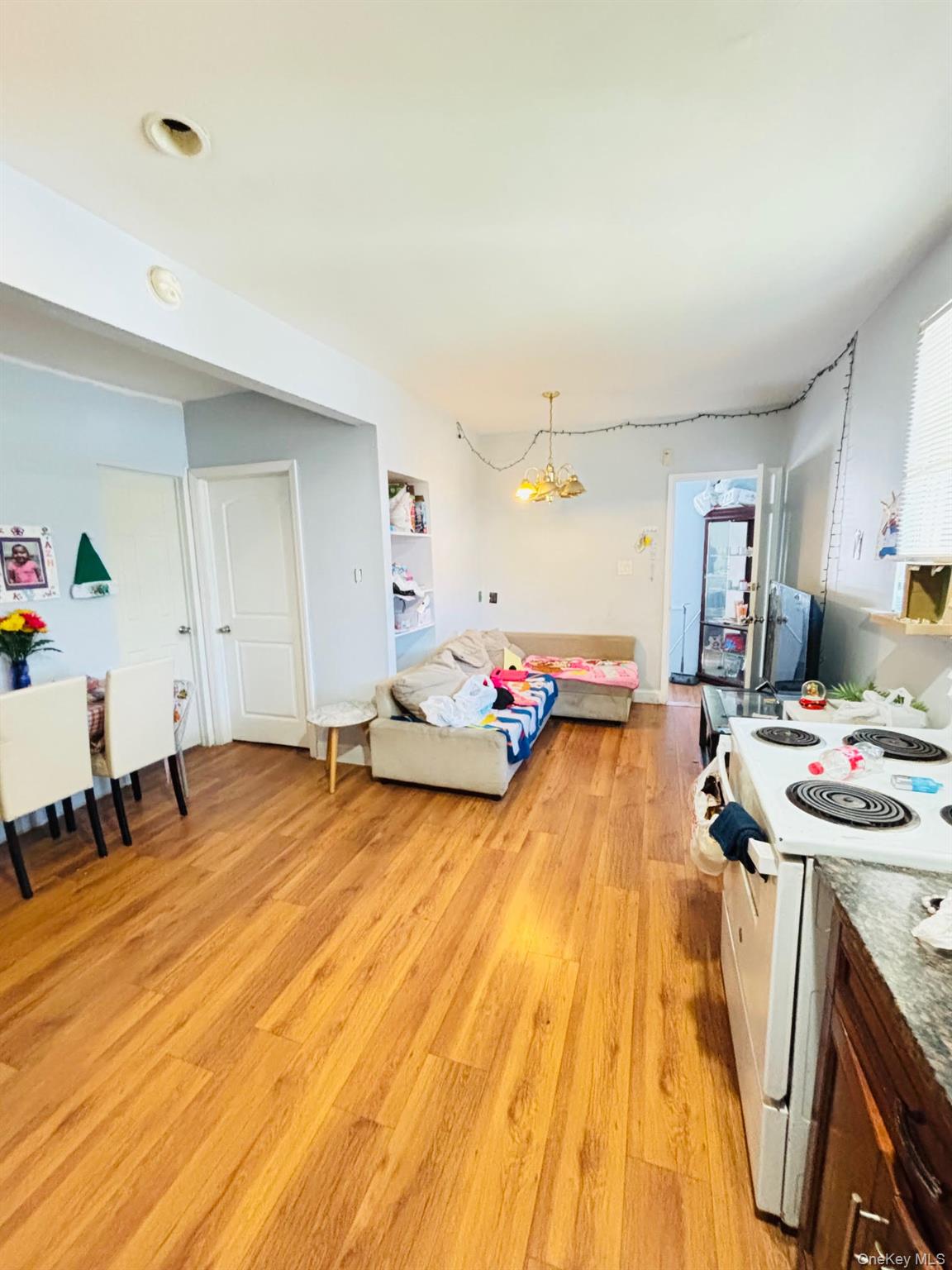 #13 photo, 82 Fern Place, Inwood , NY 11096