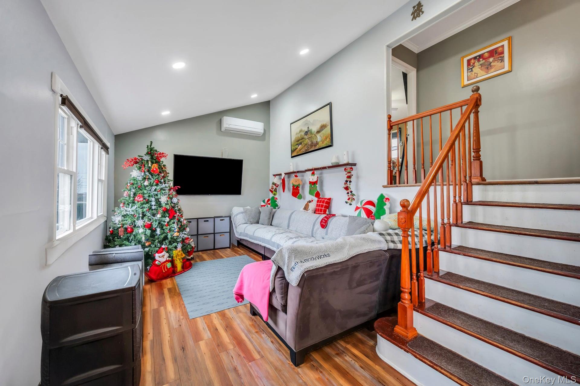 #6 photo, 67 Howard Avenue, Freeport , NY 11520