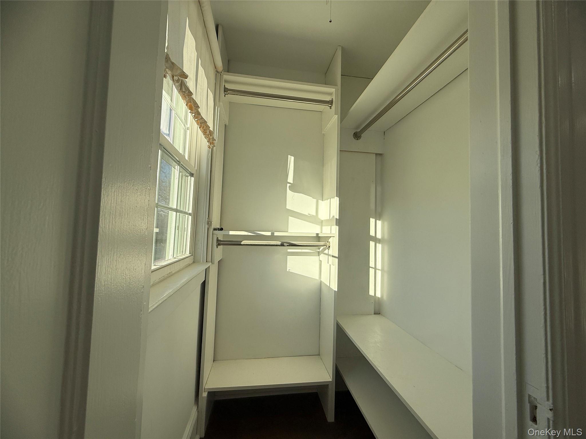 #15 photo, 71 Hillcrest Avenue, Manhasset , NY 11030