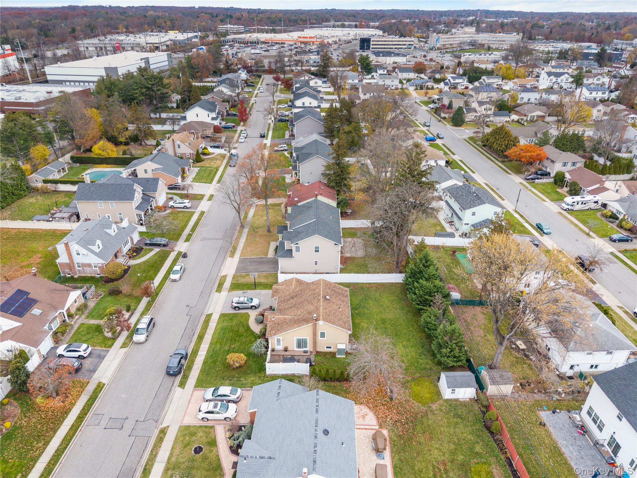 #5 photo, 22 Preston Lane, Syosset , NY 11791