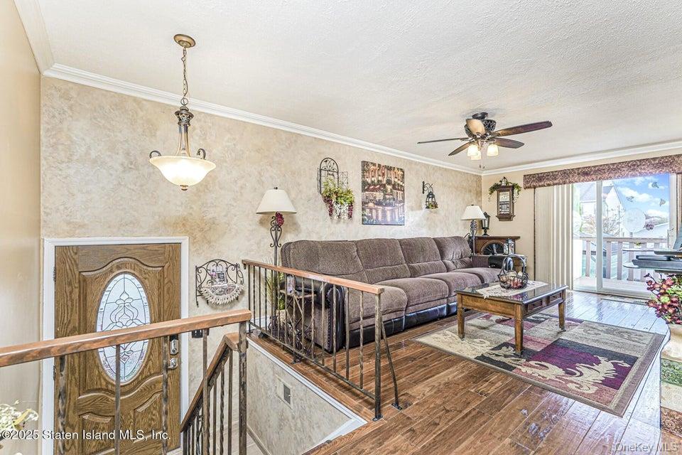 #10 photo, 35 Nutwood Court, Staten Island , NY 10308