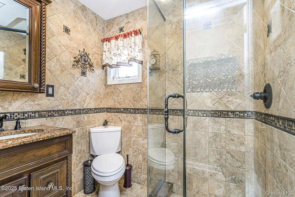 #18 photo, 35 Nutwood Court, Staten Island , NY 10308