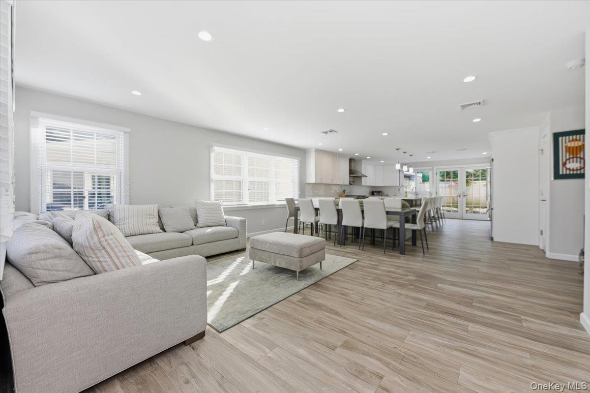 #4 photo, 1697 Bay Boulevard, Atlantic Beach , NY 11509