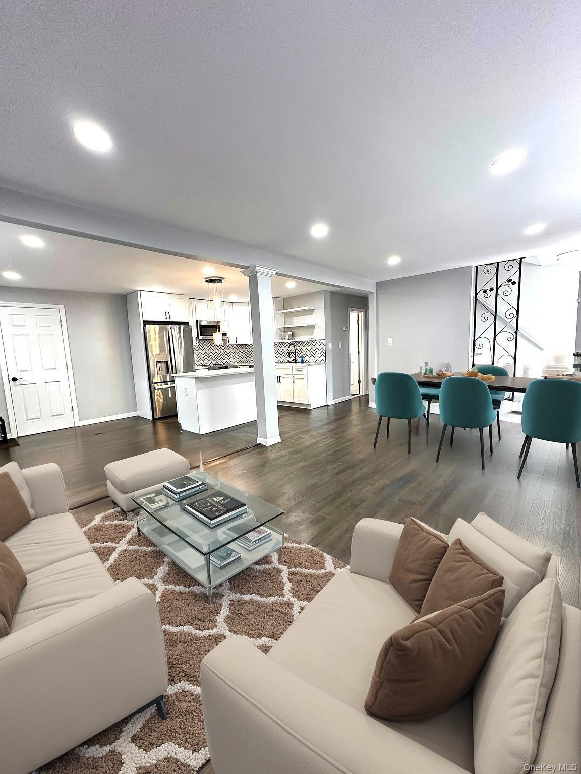 #5 photo, 1093 Ditmas Avenue, Uniondale , NY 11553