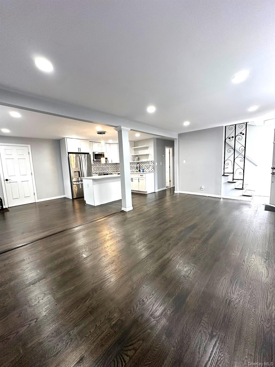 #6 photo, 1093 Ditmas Avenue, Uniondale , NY 11553