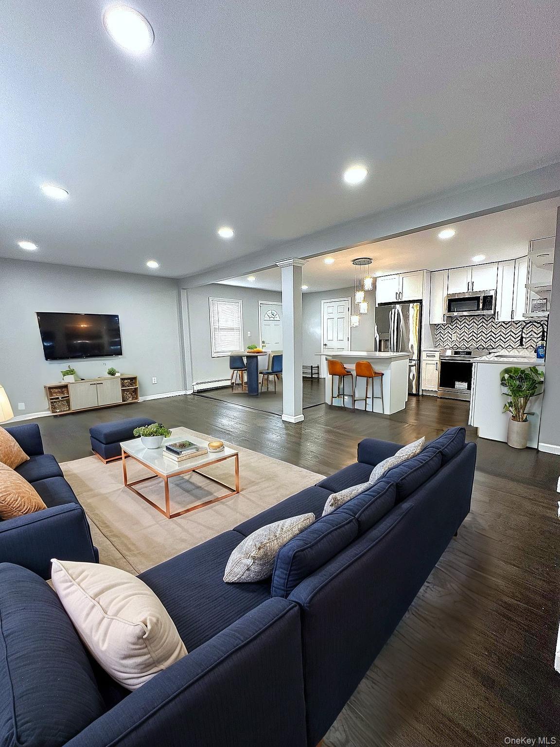 #8 photo, 1093 Ditmas Avenue, Uniondale , NY 11553