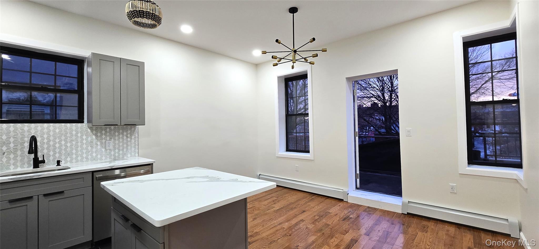 #20 photo, 537 Miller Avenue, Бруклин ‖ Brooklyn , NY 11207