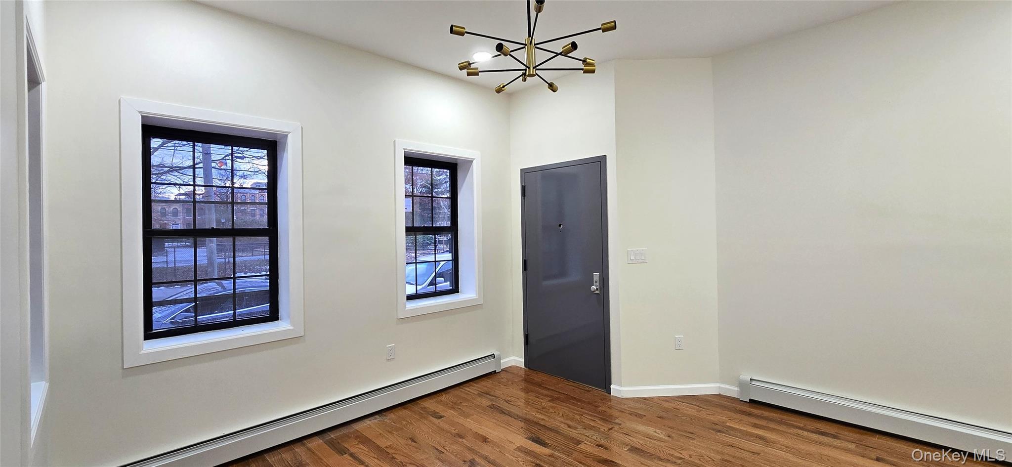 #4 photo, 537 Miller Avenue, Бруклин ‖ Brooklyn , NY 11207