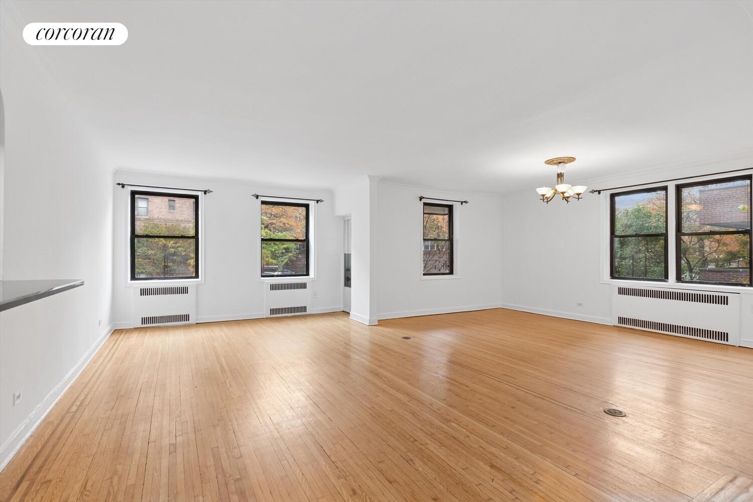 #4 photo, 69-40 YELLOWSTONE Boulevard, Forest Hills , NY 11375