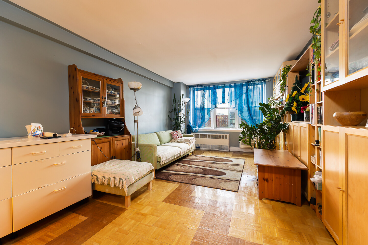 #1 photo, 495 E 7TH Street, Kensington , NY 11218