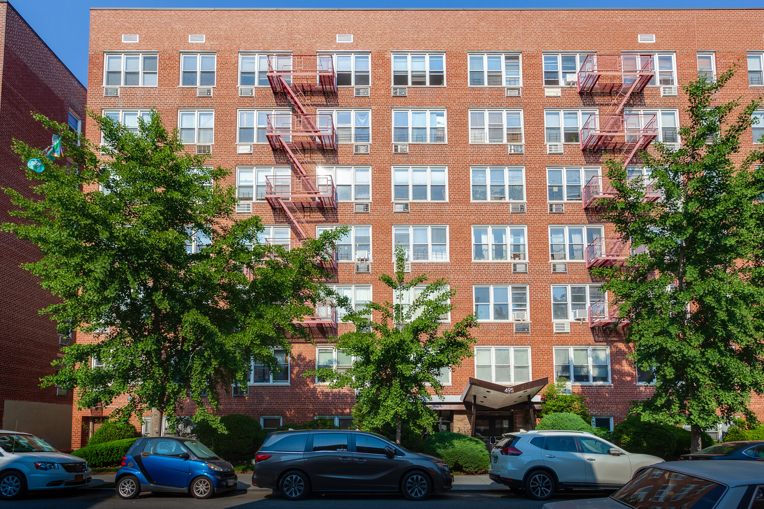 #16 photo, 495 E 7TH Street, Kensington , NY 11218