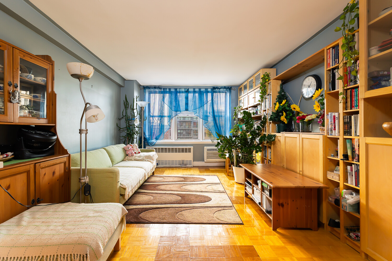 #3 photo, 495 E 7TH Street, Kensington , NY 11218