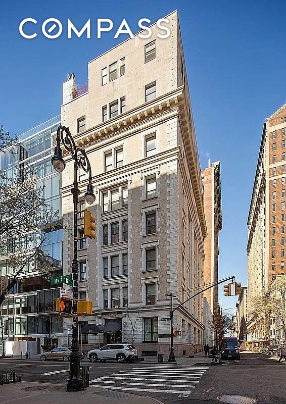 #10 photo, 61 Irving Place, Gramercy Park , NY 10003