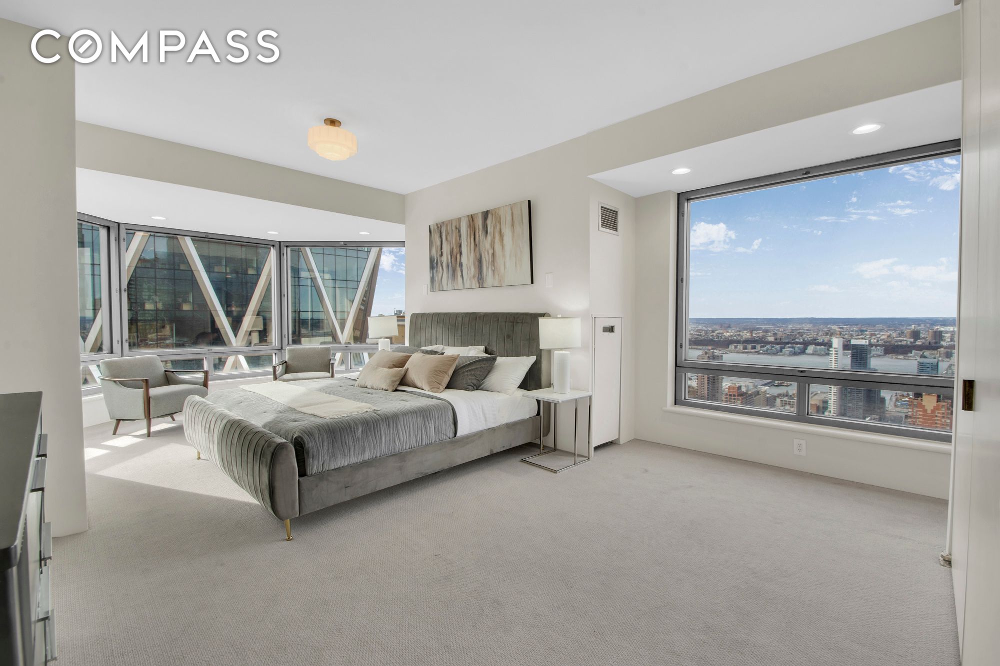 #14 photo, 301 W 57th Street, Hell's Kitchen , NY 10019