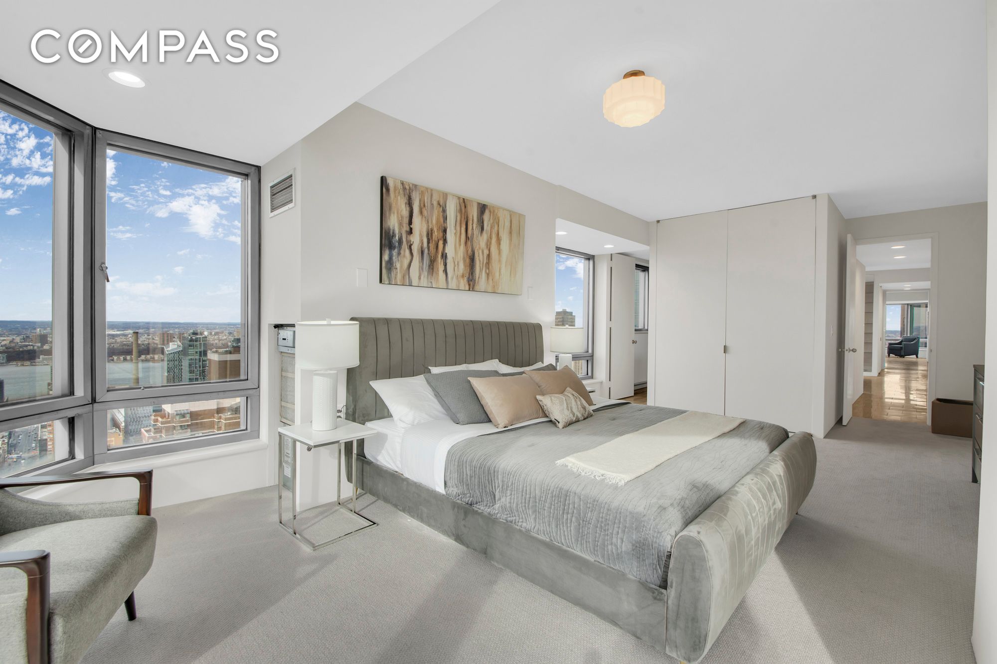 #15 photo, 301 W 57th Street, Hell's Kitchen , NY 10019