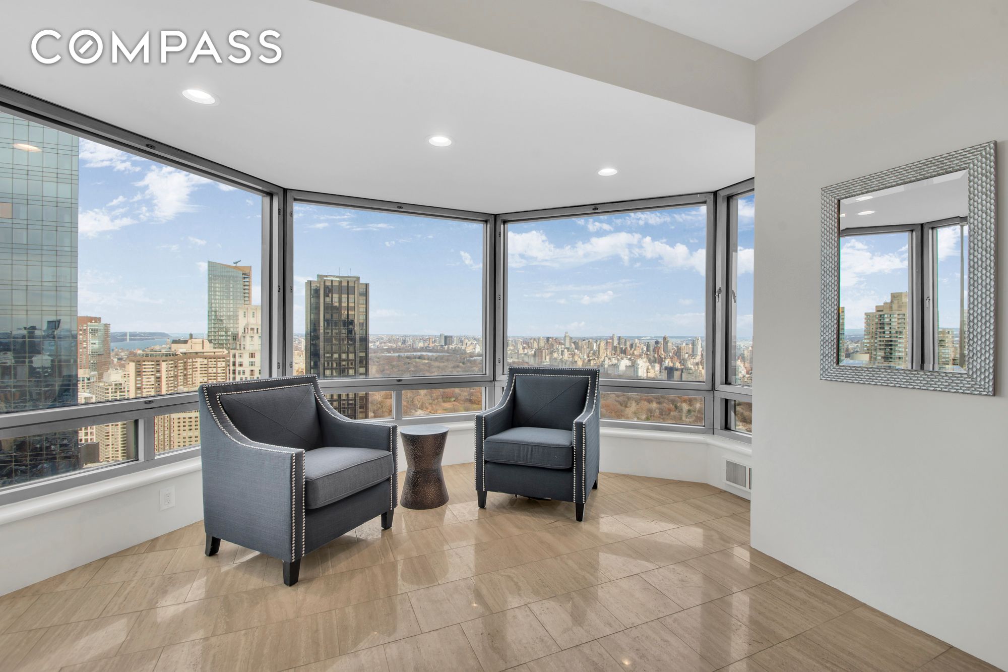 #5 photo, 301 W 57th Street, Hell's Kitchen , NY 10019