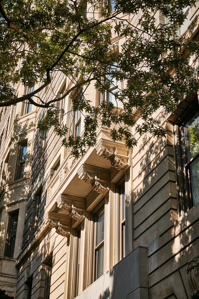 #20 photo, 235 W 75TH Street, Upper West Side , NY 10023