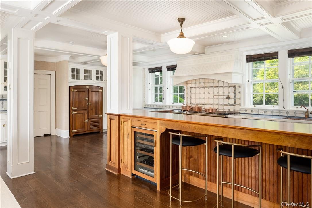 #17 photo, 10 Meadow Lane, Purchase , NY 10577