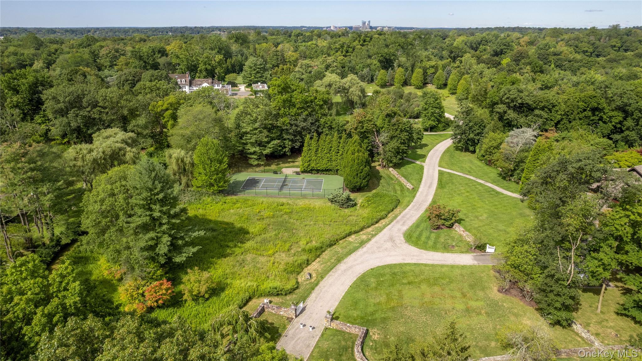 #2 photo, 10 Meadow Lane, Purchase , NY 10577