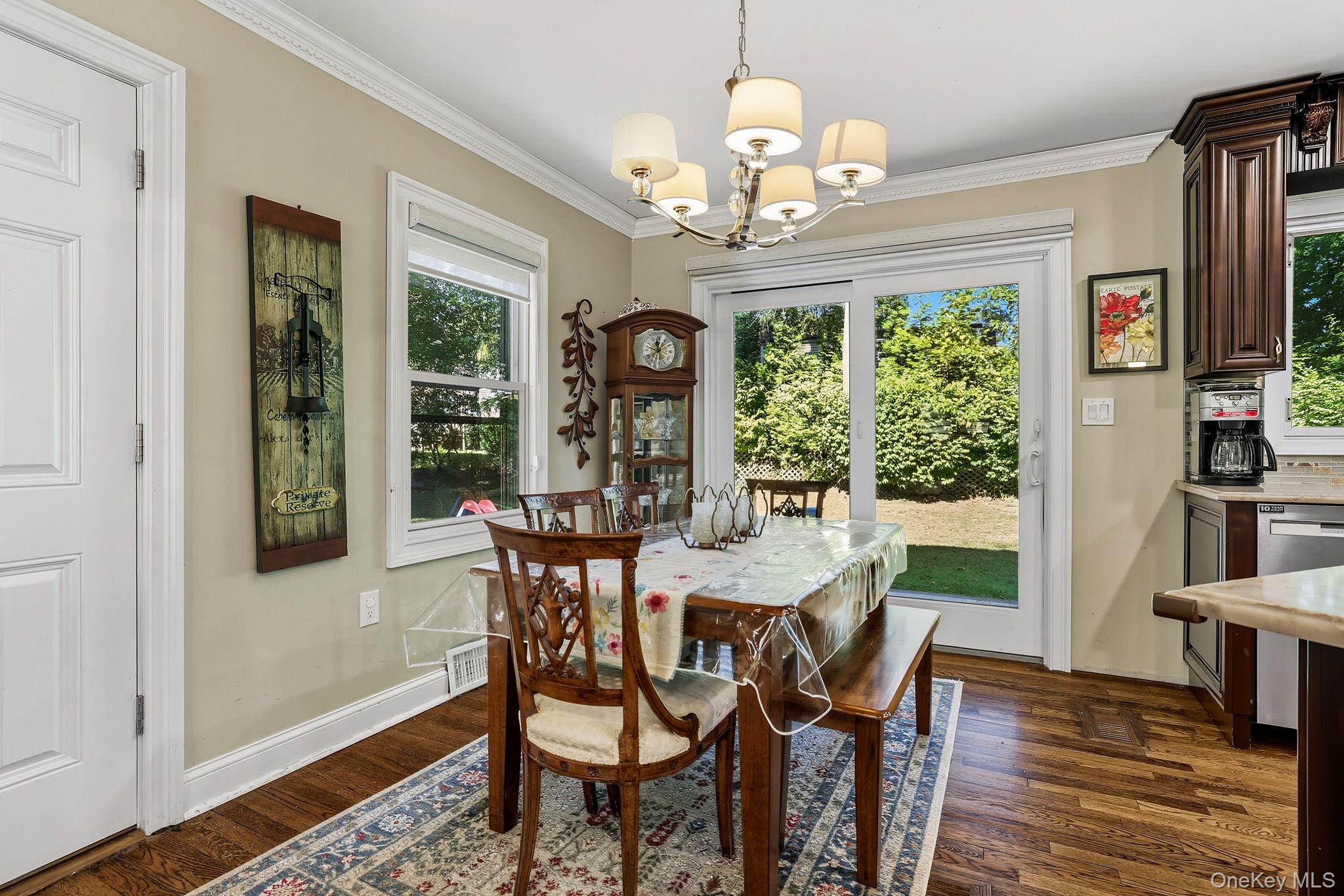 #8 photo, 110 Topland Road, White Plains , NY 10605