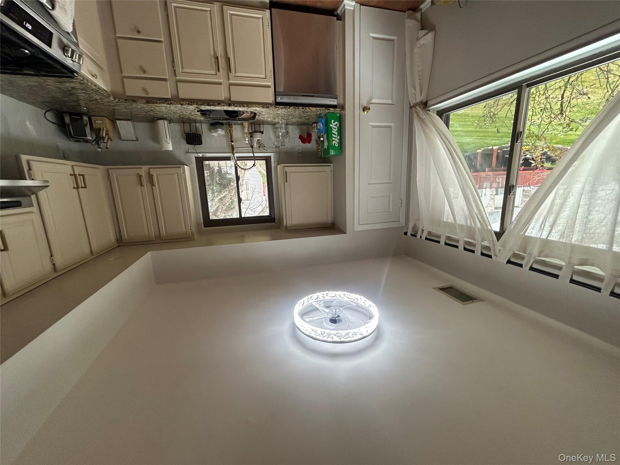 #7 photo, 36 Sycamore Court, Highland Mills , NY 10930