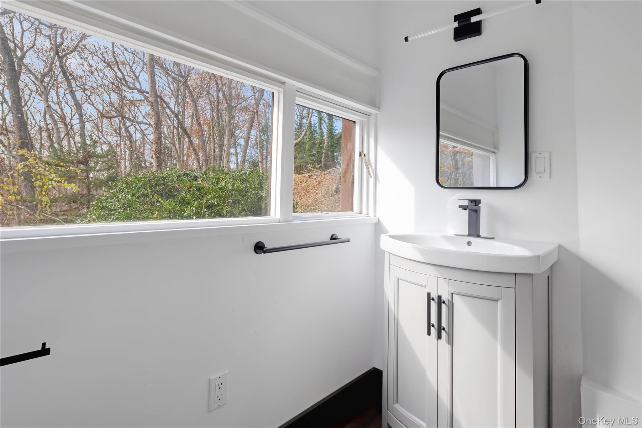 #17 photo, 270 Sachem Hill Place, Saint James , NY 11780