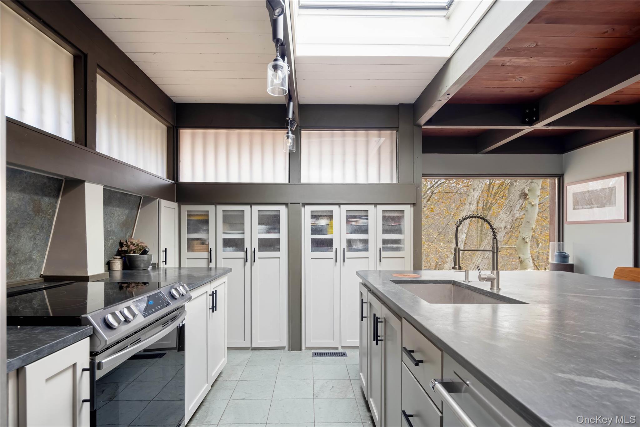 #6 photo, 270 Sachem Hill Place, Saint James , NY 11780