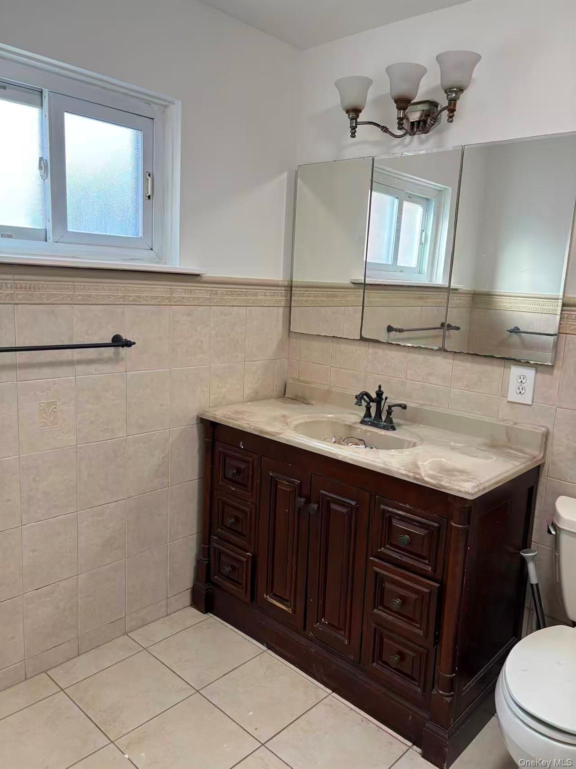 #7 photo, 207-09 35th Avenue, Bayside , NY 11361