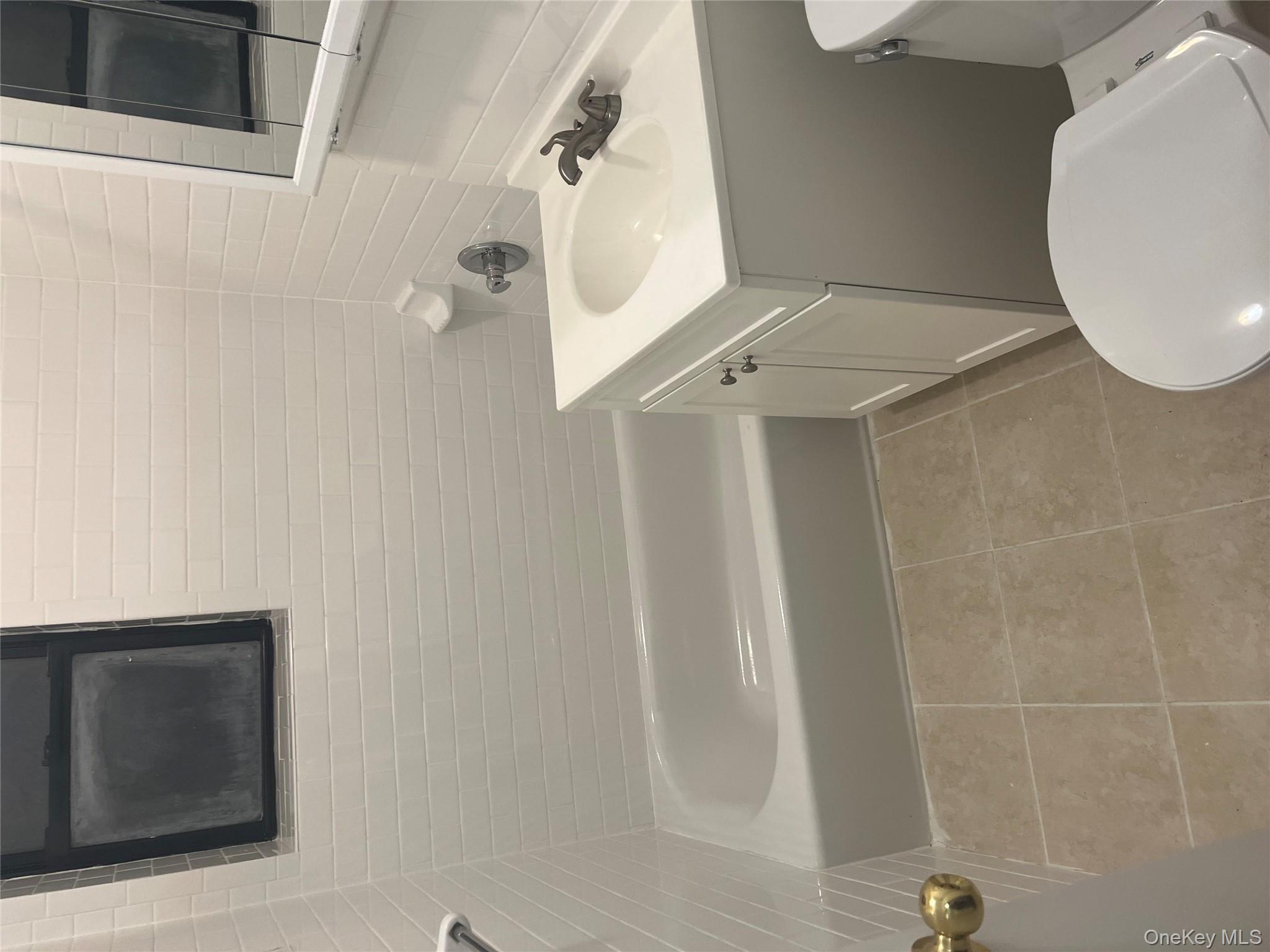 #4 photo, 53-17 62 Street, Maspeth , NY 11378