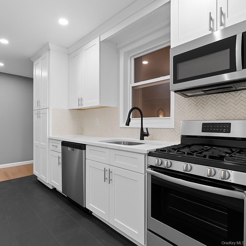 #5 photo, 502 Powell Street, Brooklyn , NY 11212