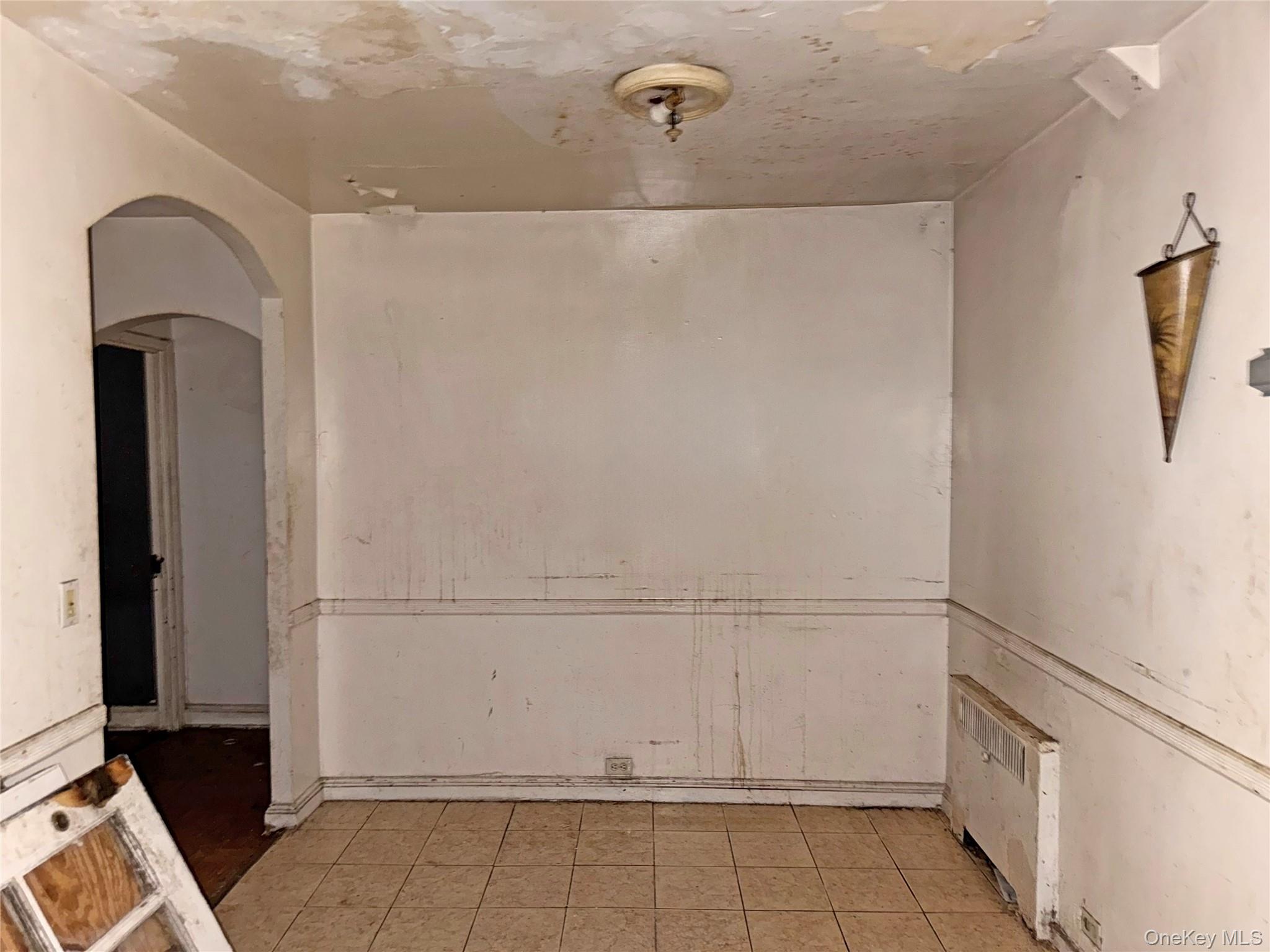 #11 photo, 4077 Seton Avenue, Bronx , NY 10466