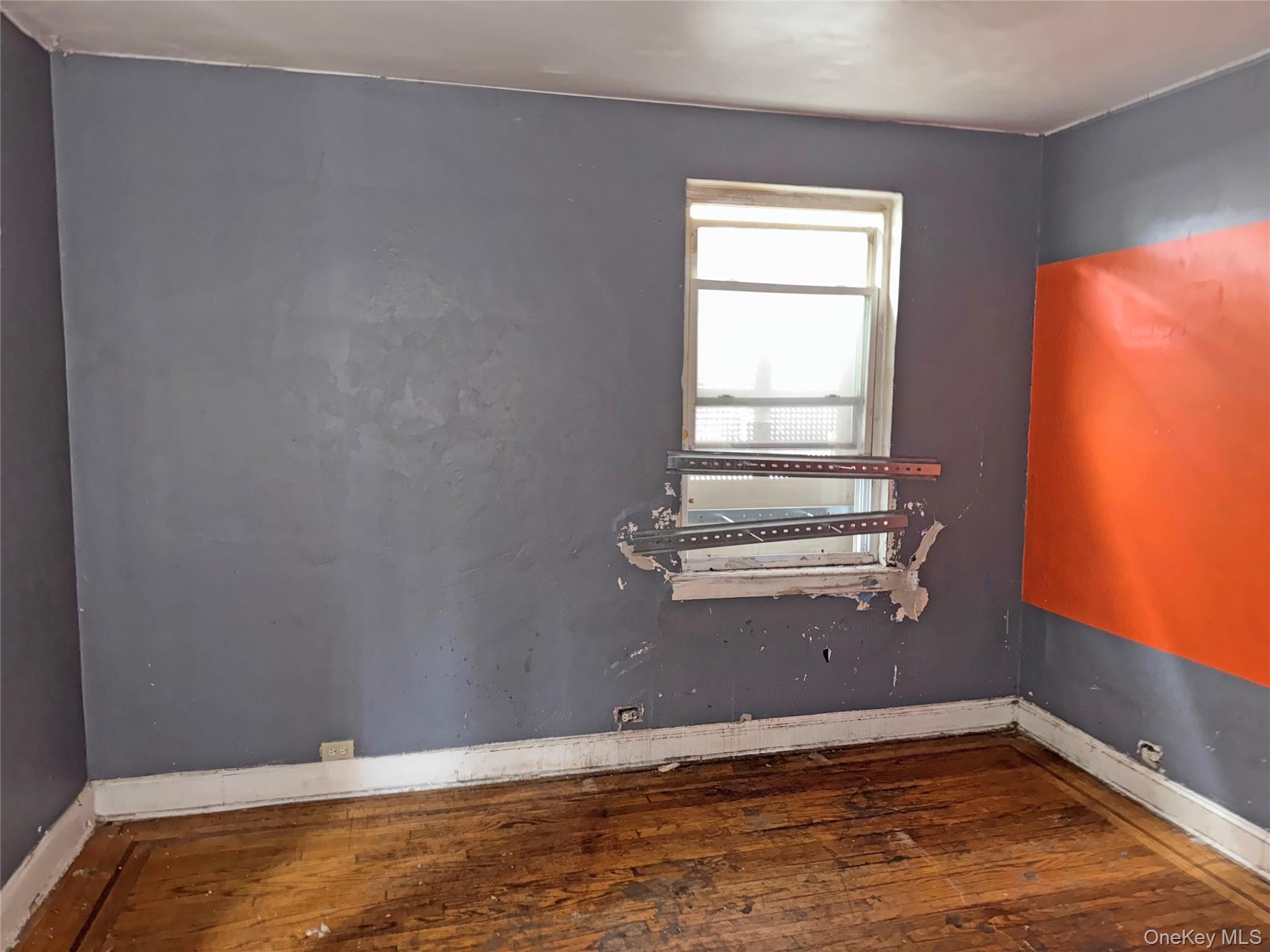 #12 photo, 4077 Seton Avenue, Bronx , NY 10466