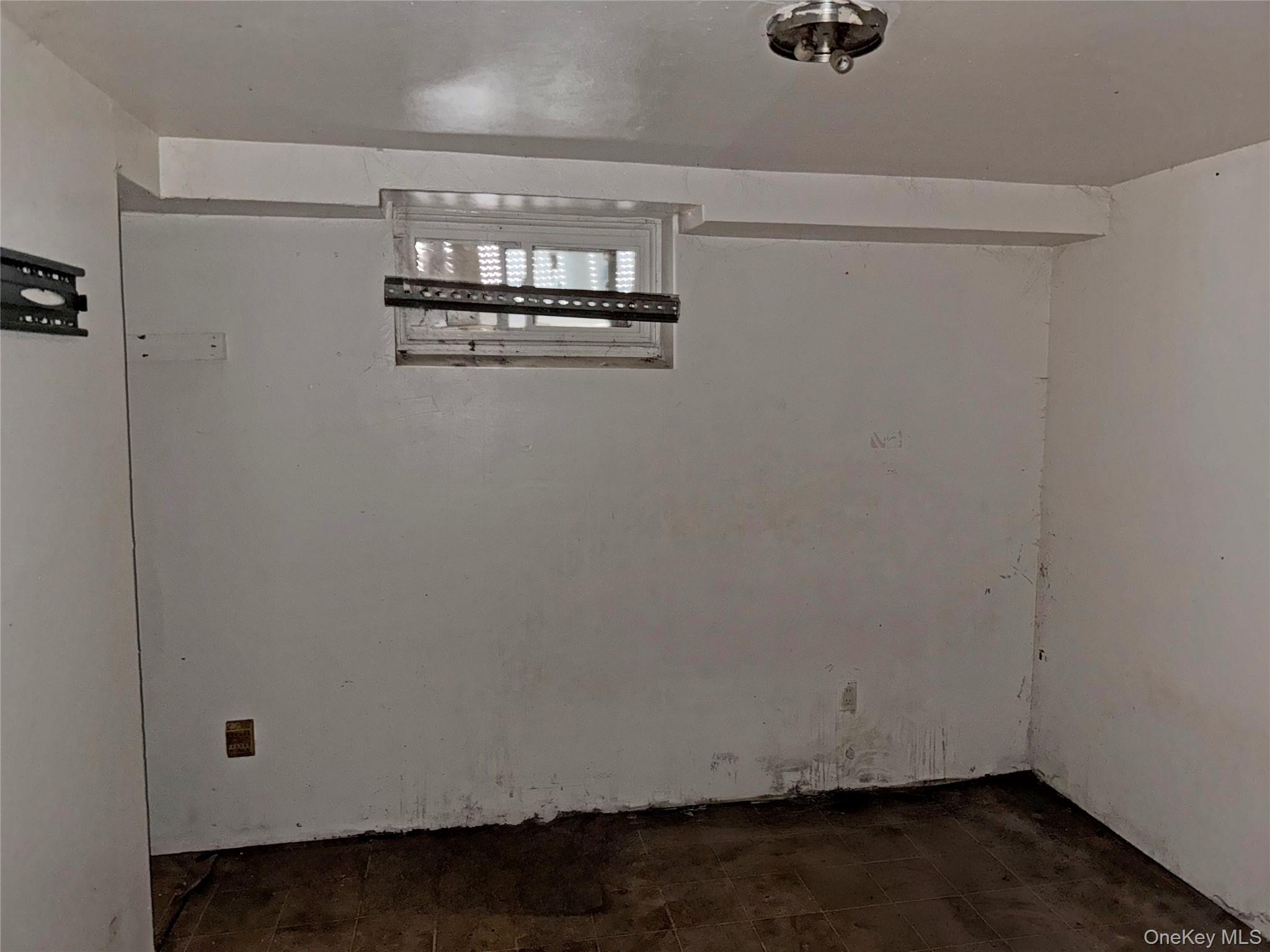 #15 photo, 4077 Seton Avenue, Bronx , NY 10466