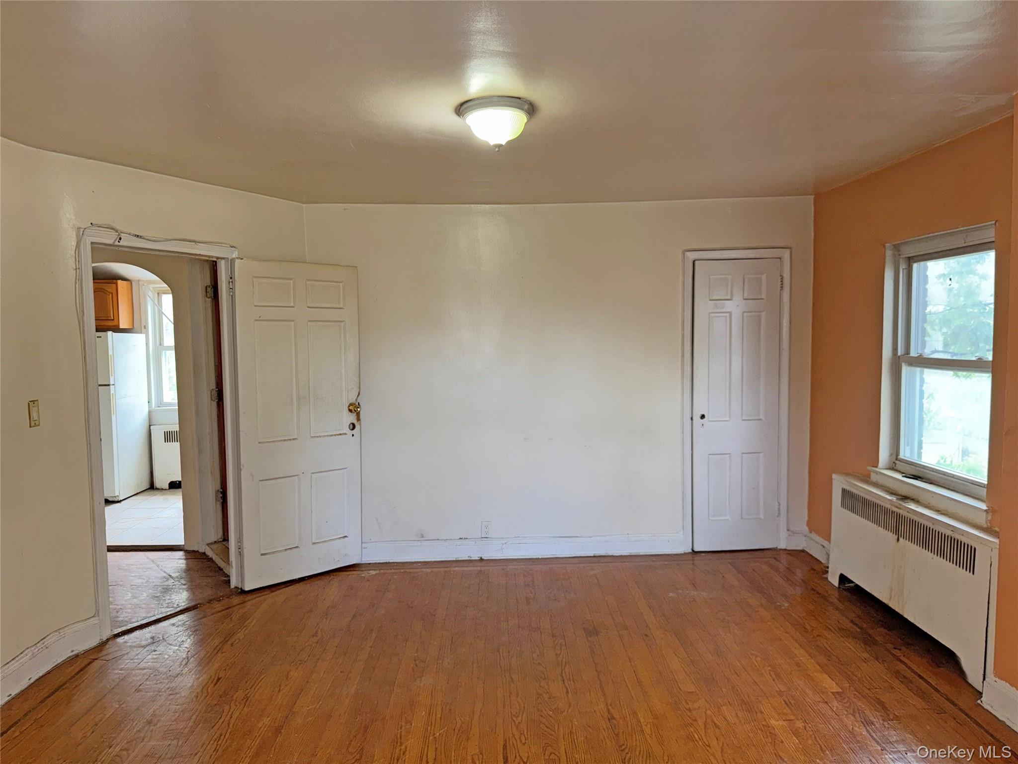 #6 photo, 4077 Seton Avenue, Bronx , NY 10466