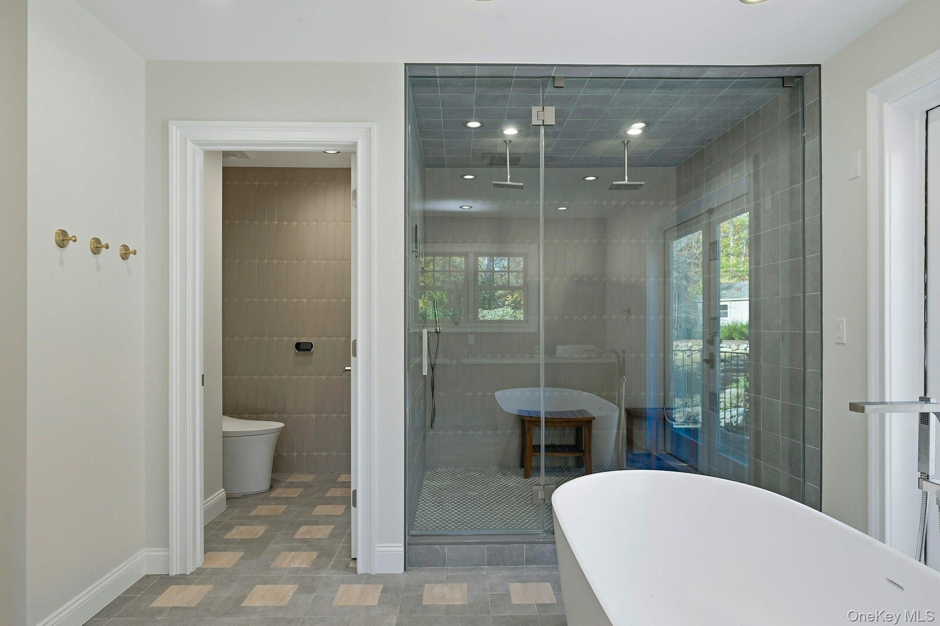 #19 photo, 5 Mallard Drive, Lloyd Harbor , NY 11743