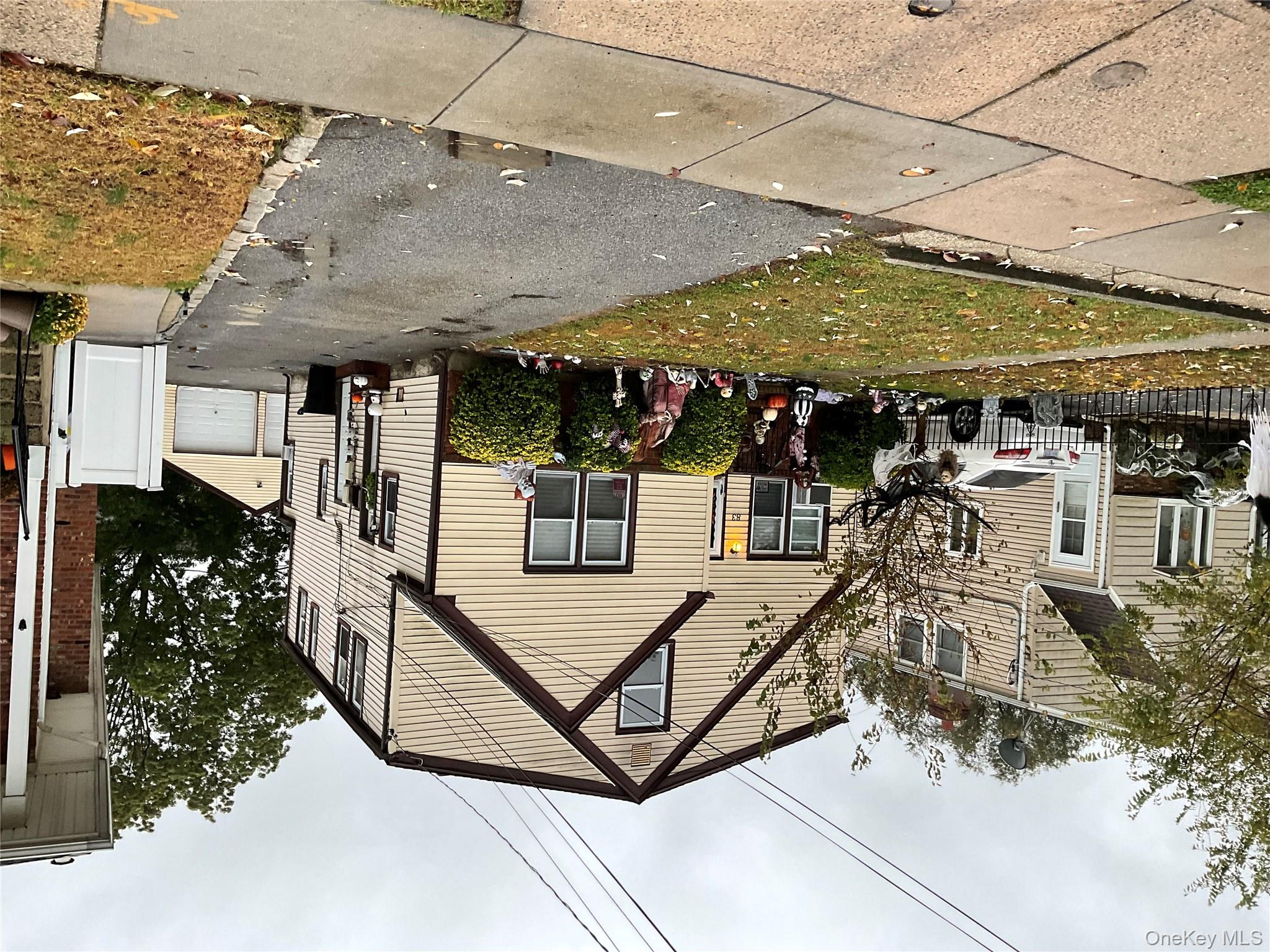 #2 photo, 83 Adams Street, East Rockaway , NY 11518