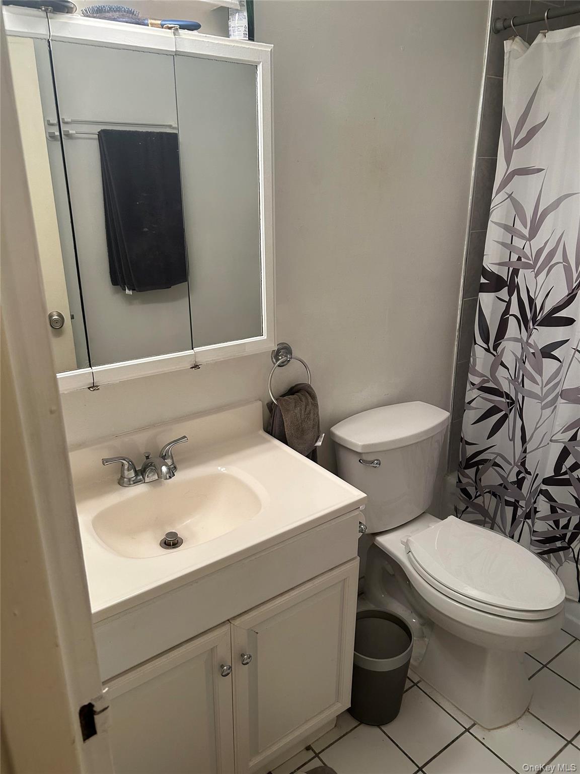 #18 photo, 96 Jervis Avenue, Farmingdale , NY 11735