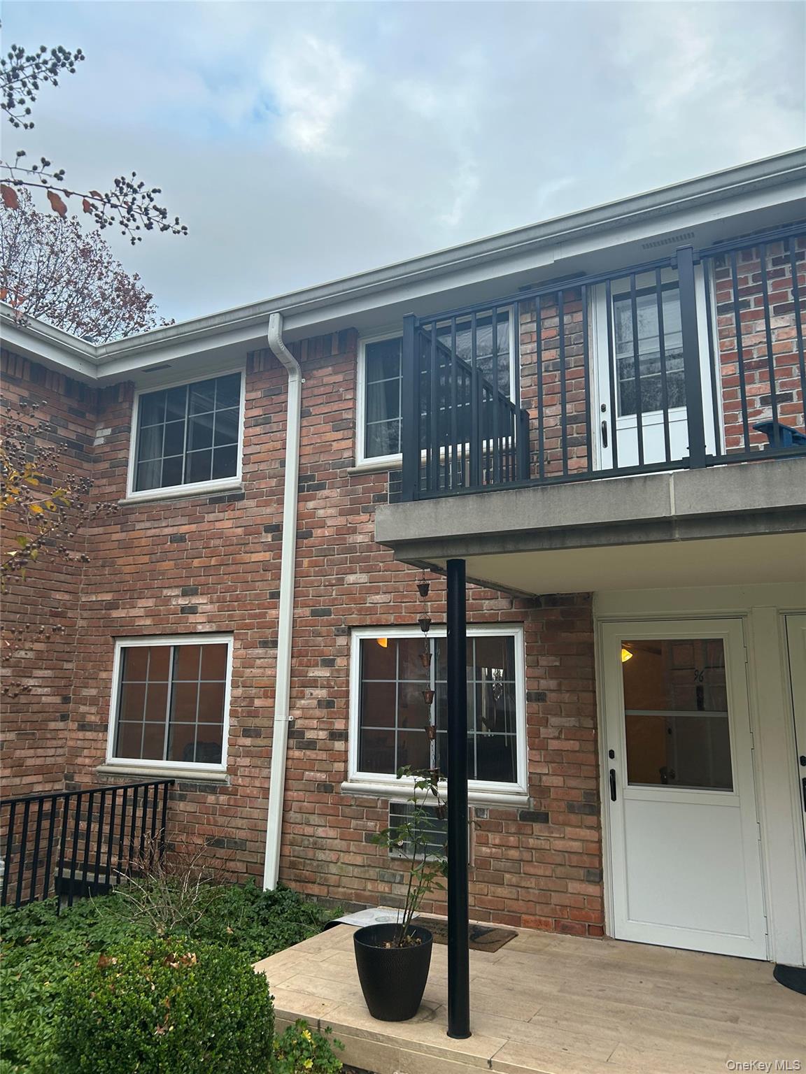 #2 photo, 96 Jervis Avenue, Farmingdale , NY 11735