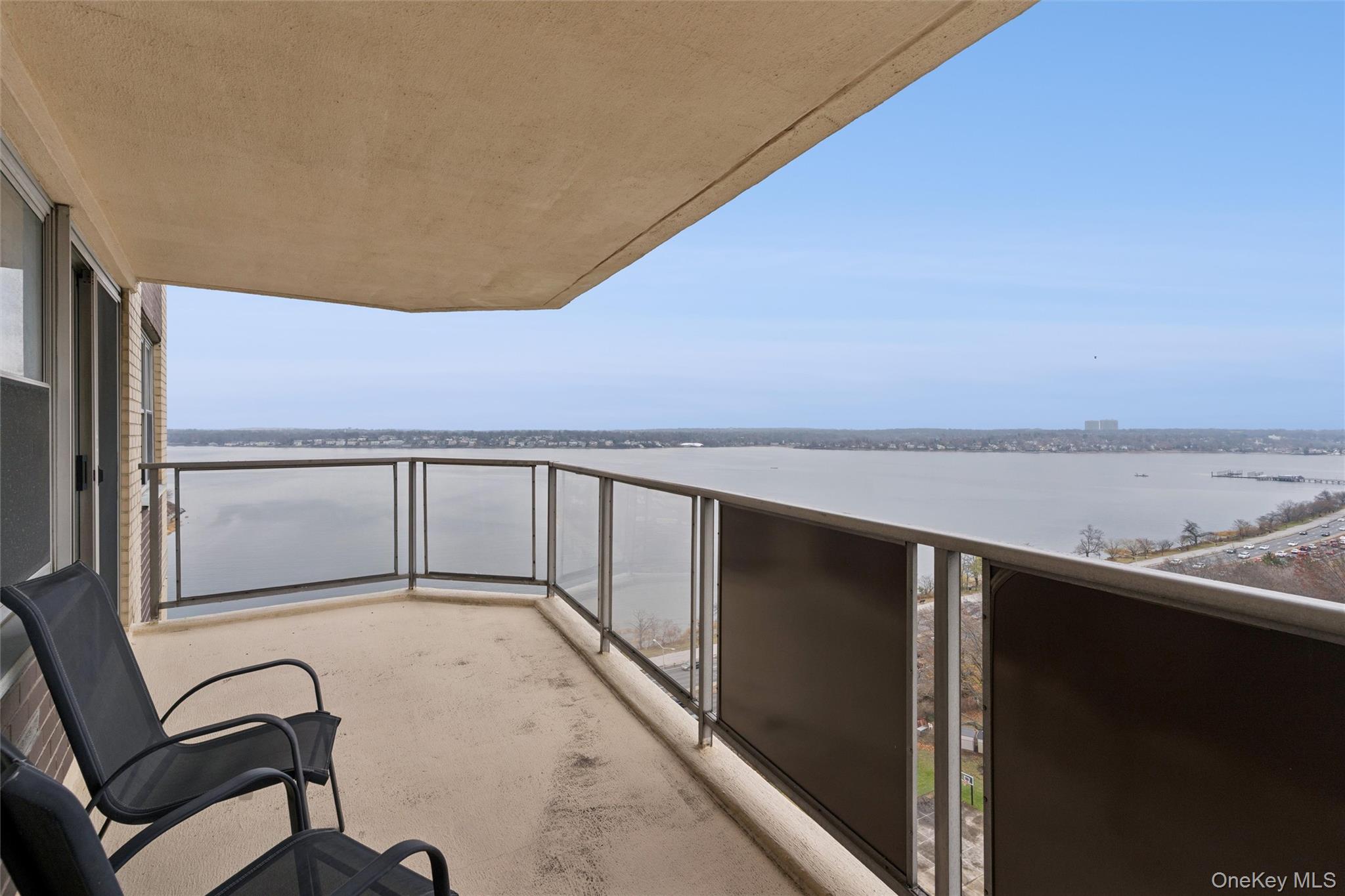 #12 photo, 17-85 215th Street, كوينز Bayside , NY 11360