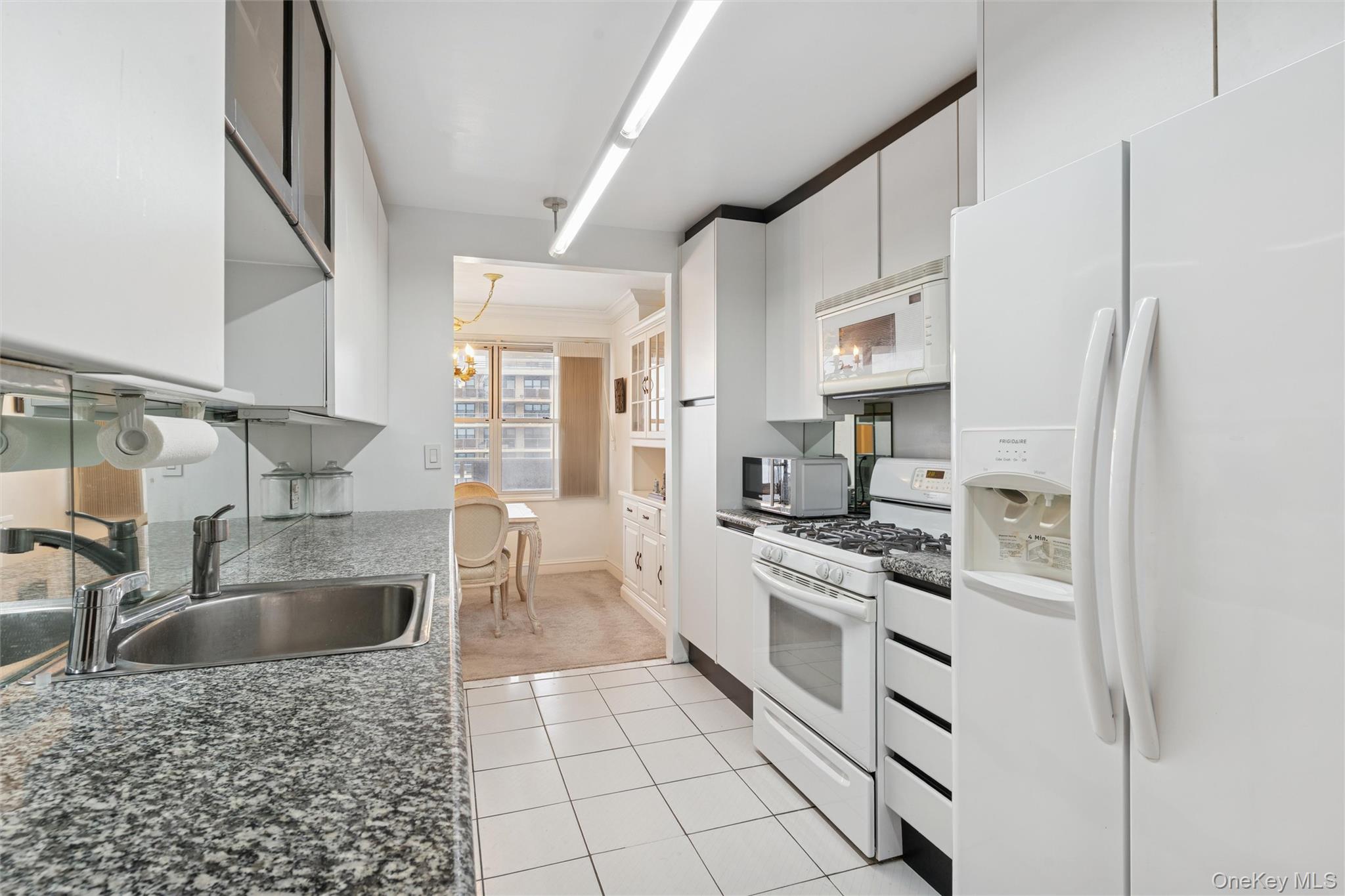 #9 photo, 17-85 215th Street, كوينز Bayside , NY 11360