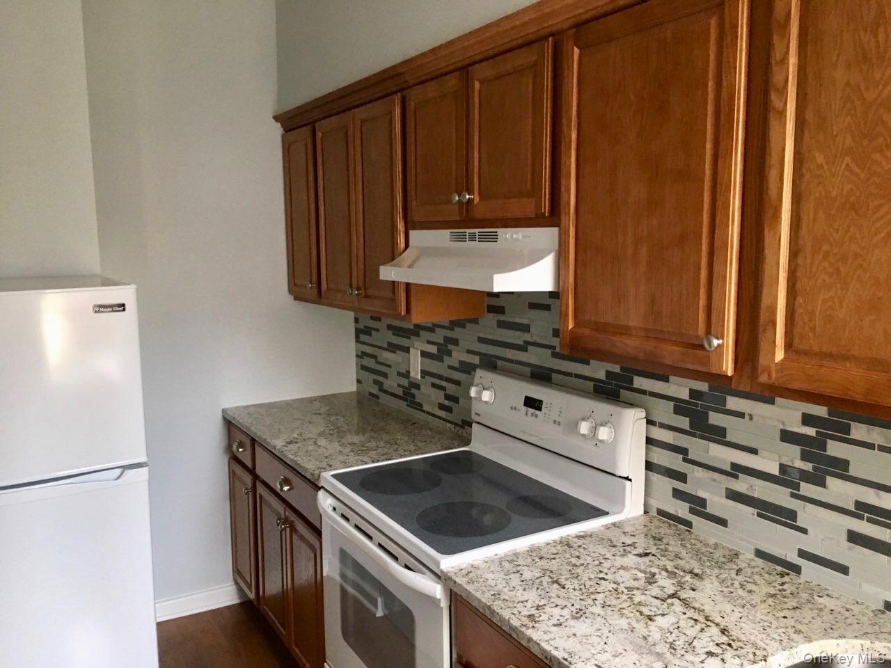 #9 photo, 57 N Main Street, Pearl River , NY 10965