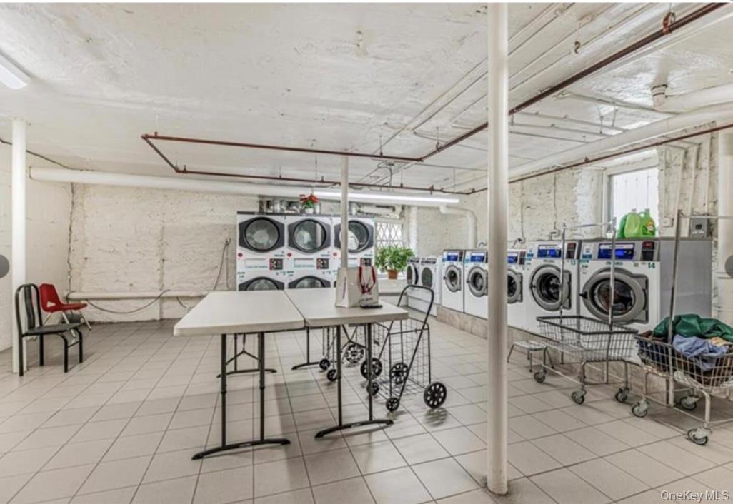 #6 photo, 2081 Cruger Avenue Cruger, Bronx , NY 10462