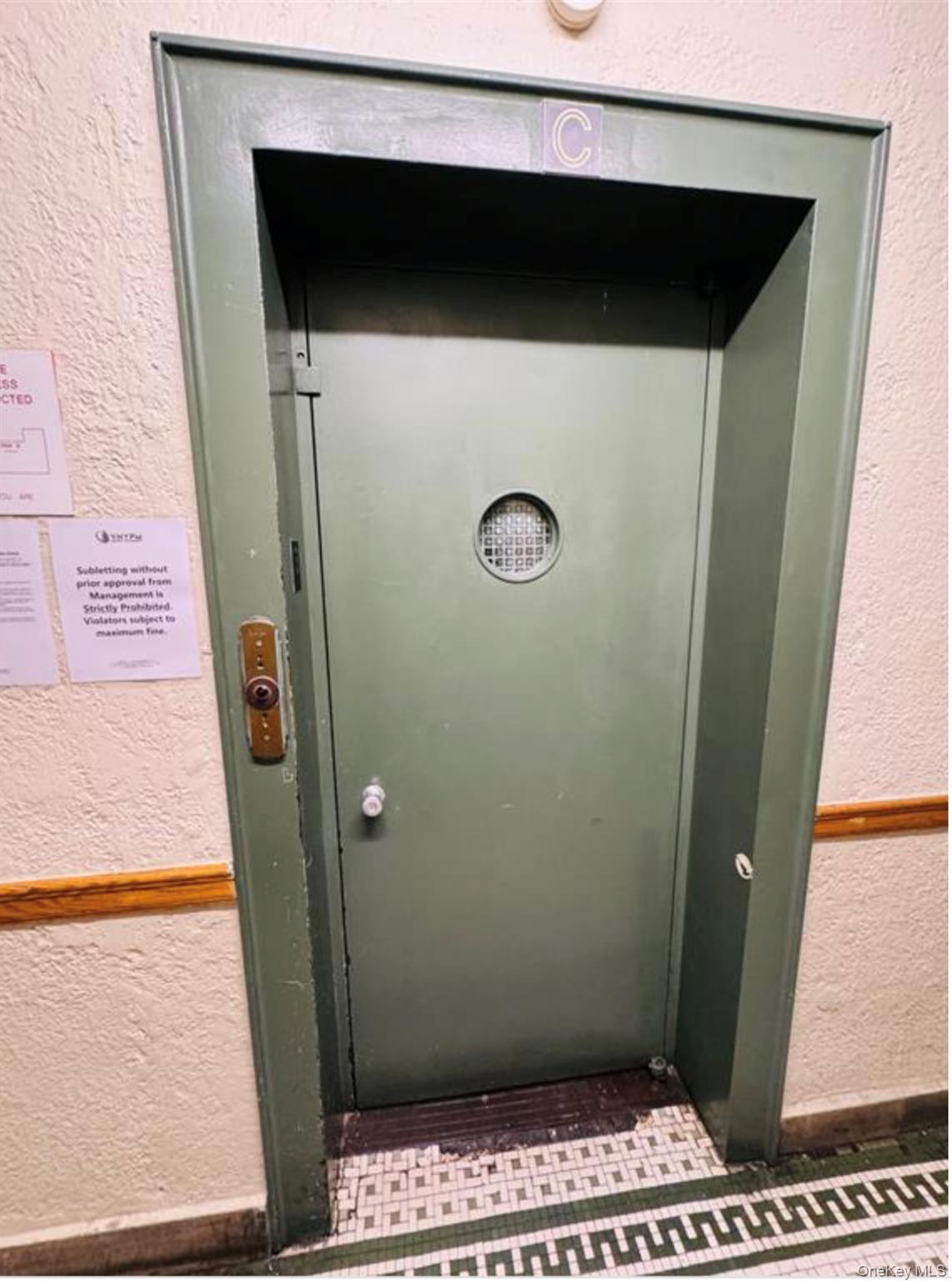 #7 photo, 2081 Cruger Avenue Cruger, Bronx , NY 10462